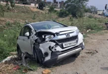 हल्द्वानी में गौला बाईपास पर भीषण टक्कर, कार खेत में जा घुसी, बड़ा हादसा टला