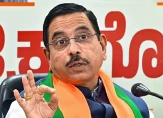 उत्तराखंड के पूर्ण साक्षर राज्य बनने पर केंद्रीय शिक्षा मंत्री ने मुख्यमंत्री धामी को दी बधाई